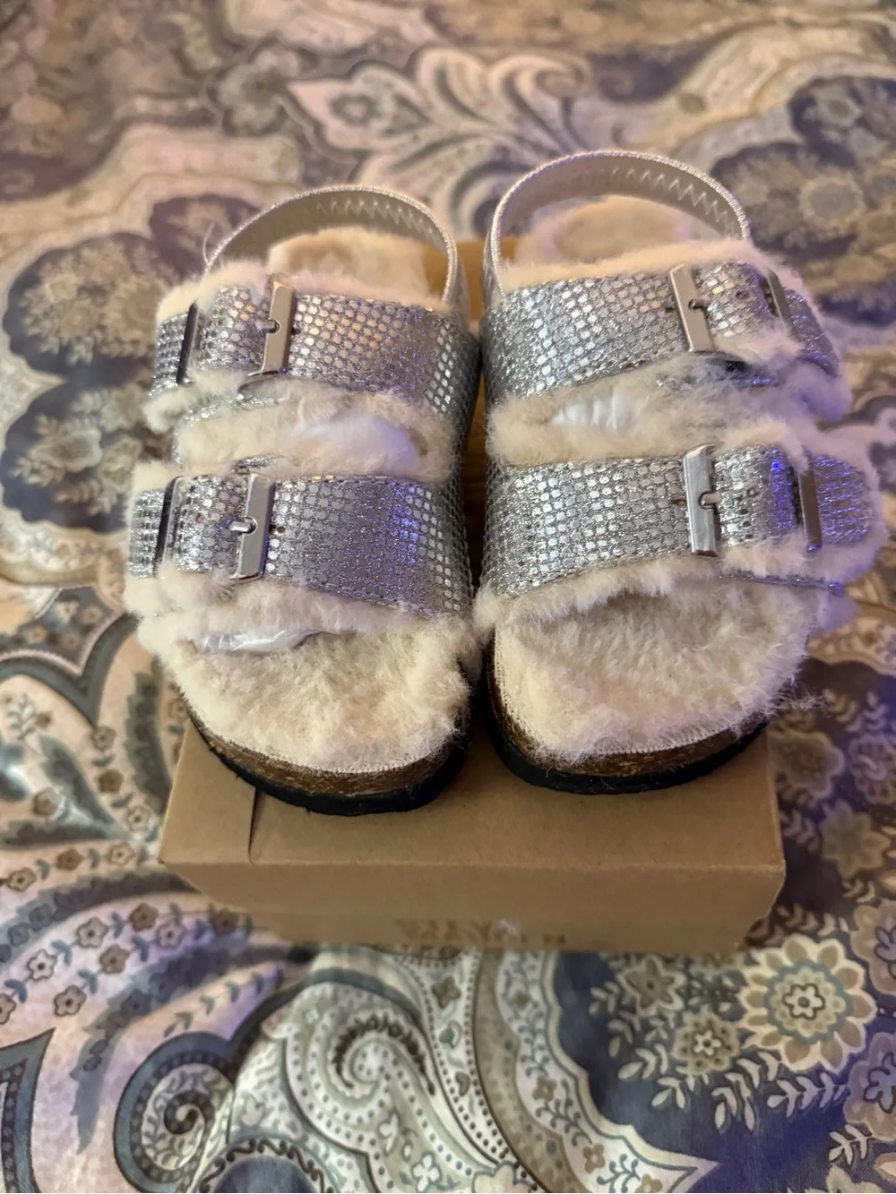 Steve Madden Girl Sandals Size 8 new in box